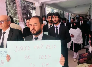 بلوچ یکجہتی کمیٹی رہنماؤں کے مقدمات: وکلاء نے فیس لیس ٹرائلز کو غیر آئینی قرار دے دیا