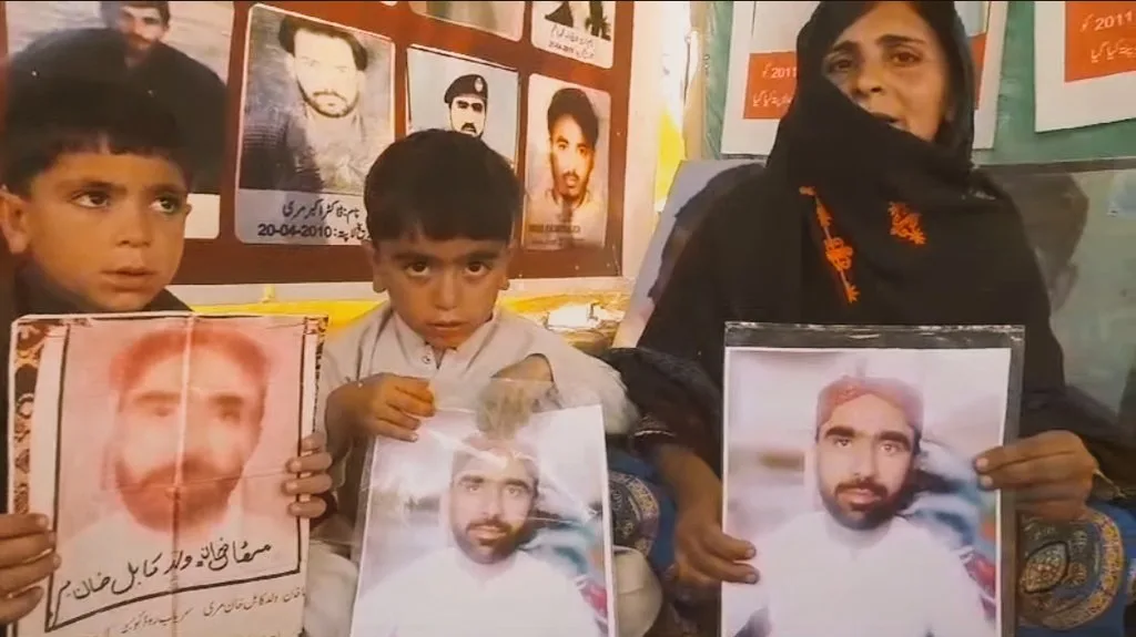 جبری گمشدگیوں کے خلاف وی بی ایم پی کا احتجاج 6211ویں روز بھی جاری، مٹھا خان مری کے لواحقین کی شرکت