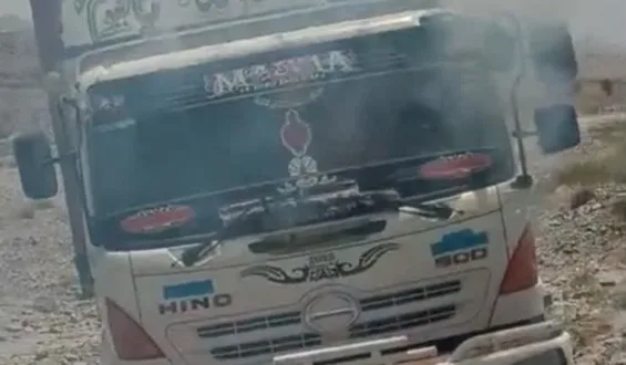 بلوچستان: مستونگ میں دھماکوں کی آوازیں، نوشکی میں کنٹینر نذرِ آتش، چاغی میں پولیس چیک پوسٹ تباہ