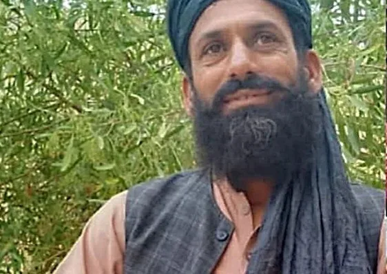 خاران میں گزشتہ شب فائرنگ کی دو الگ الگ واقعات میں مسلح افراد نے دو افراد کو ہلاک اور دو دیگر کو اپنے ساتھ لے گئے۔