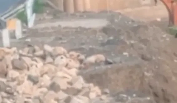 پنجگور میں دھماکے کے بعد دو انسانی سر برآمد، وڈھ میں مسلح افراد کی ناکہ بندی اور پل مسمار