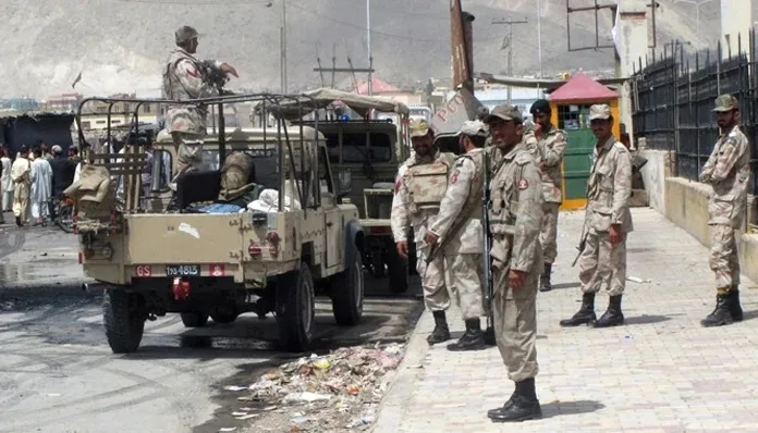 بلوچستان کے مختلف اضلاع میں حملے، فائرنگ اور دھماکے؛ وزیر داخلہ محفوظ