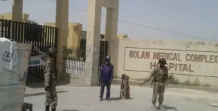 بولان میڈیکل کالج میں غیر نصابی سرگرمیوں کی بحالی کے لیے احتجاجی تحریک کا اعلان