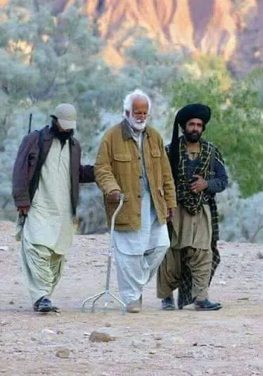 بلوچ مزاحمت کا چیدہ شہید نواب اکبر خان بگٹی کو ان کی بیسویں شہادت کے موقعے پر خراجِ عقیدت پیش کرتے ہیں۔ بی ایس او آزاد