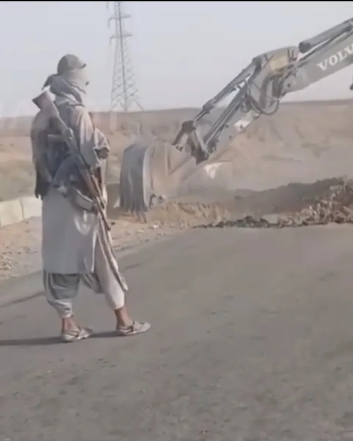 خاران میں پل تباہ، سنجاوی میں ڈیم دھماکے سے منہدم