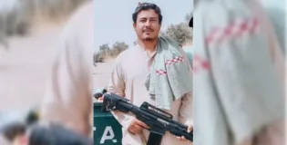 نوشکی: گولیاں لگی شخص کی لاش برآمد، شناخت ثناء اللہ کے نام سے