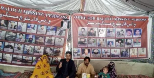 کوئٹہ: غلام حیدر کرد کی جبری گمشدگی، لواحقین کی وی بی ایم پی احتجاجی کیمپ میں شرکت، بازیابی کا مطالبہ