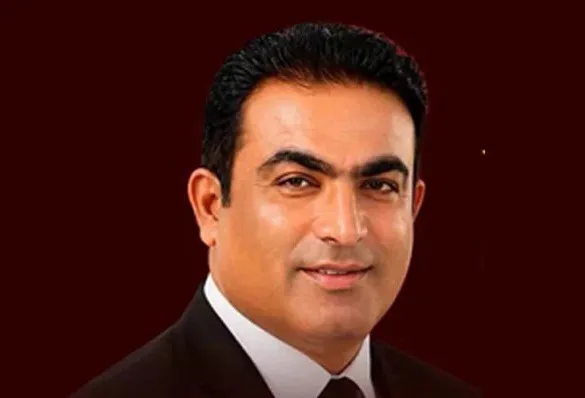 وکیل محمد عمران کلمتی کی رہائش گاہ پر رات گئے چھاپہ آئینی حقوق اور گھروں کے تقدس پر حملہ ہے۔ بی وائی سی